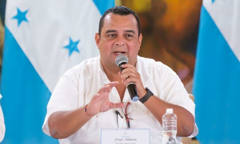 Jorge Aldana insta a diputados que aprueben la amnistía municipal