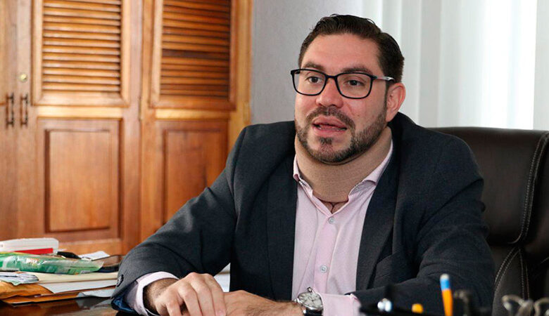 Jorge Cálix denuncia que no le permitieron entrar al hemiciclo legislativo