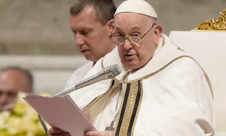El papa Francisco condena la gestación subrogada y pide un veto universal a la práctica