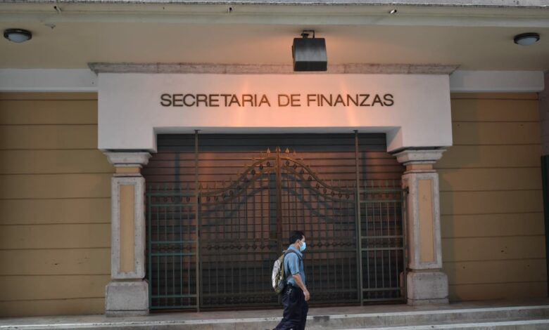 SEFIN cancela más de L 230 millones en sueldos y salarios a docentes