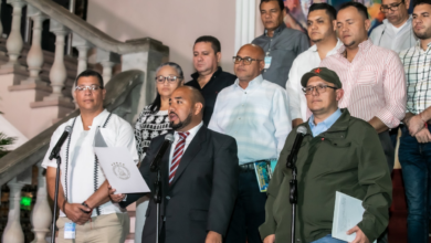 Gobierno oficializa reajuste salarial para los docentes en Honduras