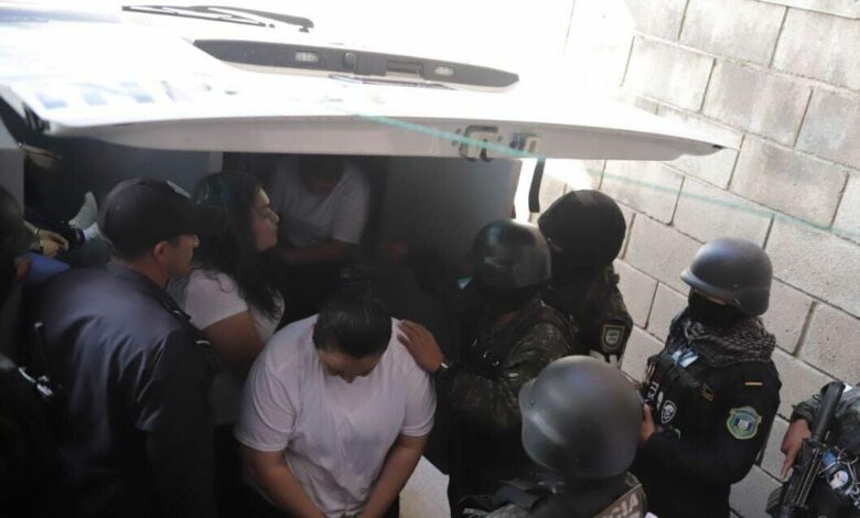 Dictan auto de apertura a juicio contra ocho personas por caso de muerte de reclusas en la PNFAS