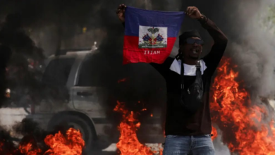 Tiroteos, saqueos e incertidumbre se viven en Puerto Príncipe, Haití.