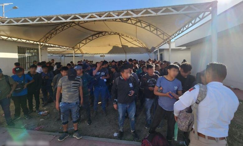 Rescatan a 221 Migrantes, incluidos 46 menores de edad, en Puebla, México