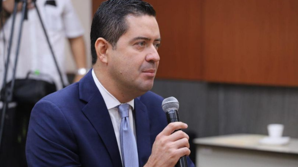 Emilio Hércules, comisionado de la Unidad de Política Limpia.