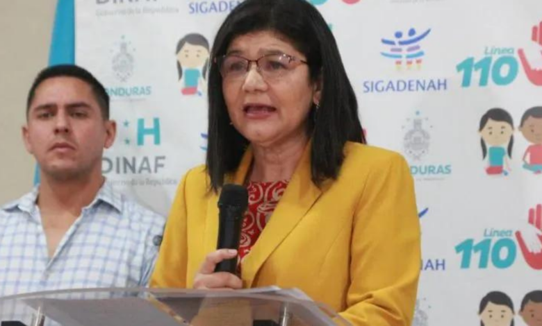 Lizeth Coello, titular de la Secretaría Nacional de la Niñez (SENAF).