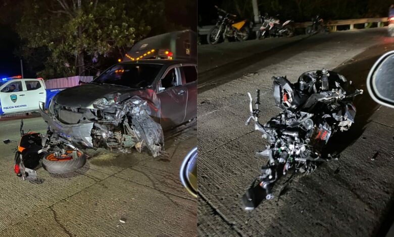 Motociclista y su acompañante pierden la vida en fatal accidente vial