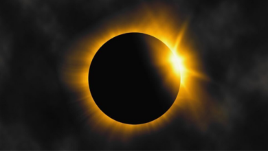 Los expertos recomiendan no mirar directamente el eclipse.