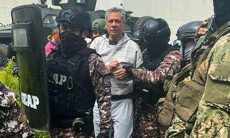 Exvicepresidente de Ecuador intentó suicidarse y es hospitalizado en Guayaquil