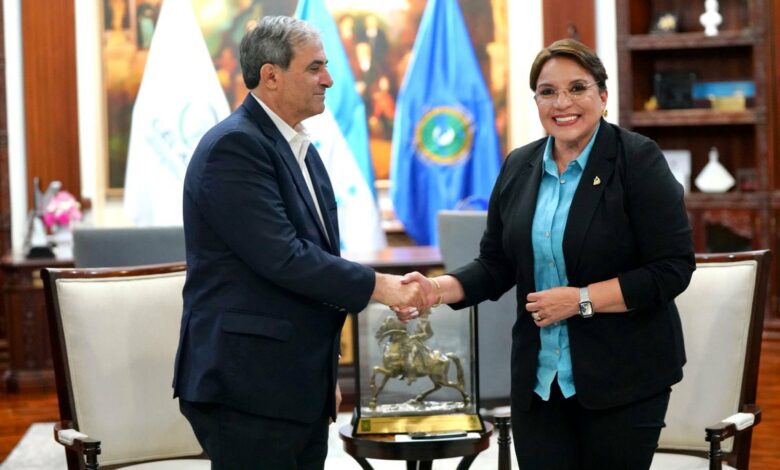 Presidenta Xiomara Castro y CCIC acuerdan plan para generación de empleo en Honduras