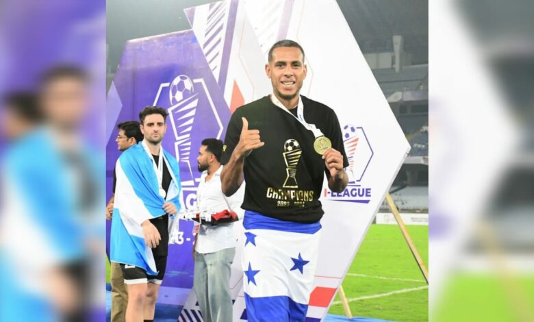El delantero hondureño Eddie Hernández se proclama campeón en la India