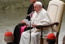 Papa Francisco: «Los ancianos no deben ser dejados solos sino vivir en familia»