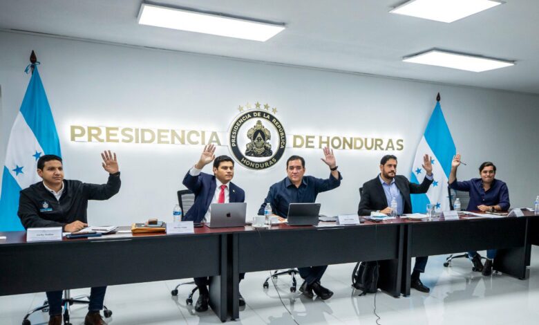 Comisión Nacional del Ferrocarril Interoceánico evalúa avances y proyectos con la presidenta Xiomara Castro