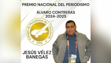 La cobertura de 14 mundiales de fútbol avalan la carrera de e Jesús Vélez Banegas, así como una larga trayectoria ligada al beneficio del fútbol hondureño.