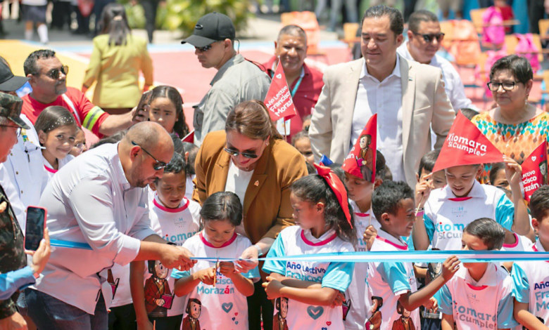 La presidenta Xiomara Castro inauguró el Centro de Educación Básica “Álvaro Contreras”, en Cedros, Francisco Morazán, en el marco del Plan de Gobierno para la Refundación de la Patria.