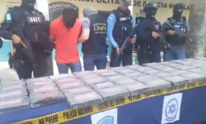 Detienen a hombre con 70 Kilos de supuesta cocaína en Tepemechín, Copán