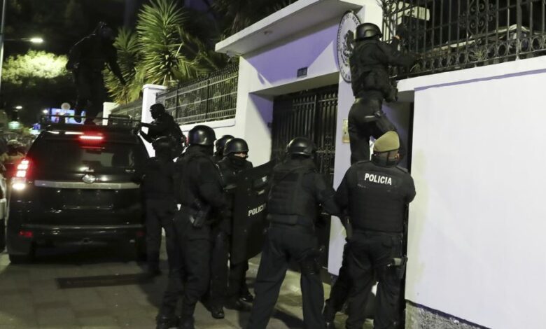 Policía de Ecuador detiene a exvicepresidente Jorge Glas en embajada mexicana