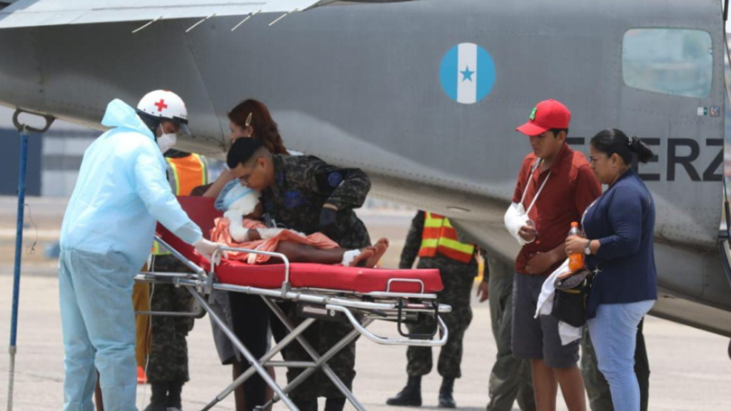 El incendio ocurrido en la localidad de Paptalaya en Ahuás dejó a tres personas más con severas quemaduras, siendo dos niñas y una mujer las afectadas.