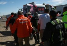 Cuatro migrantes son rescatados tras extraviarse y sufrir deshidratación en el desierto del norte de México.
