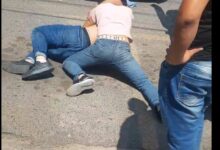 Transportistas se enfrentan a golpes frente a pasajeros en Siguatepeque (VIDEO)