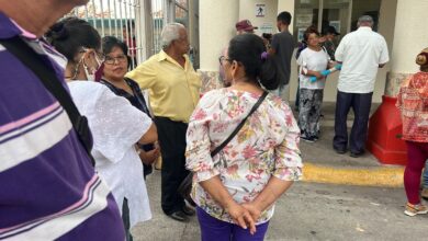 Jubilados del INJUPEMP protestan contra la revalorización de pensiones en Tegucigalpa