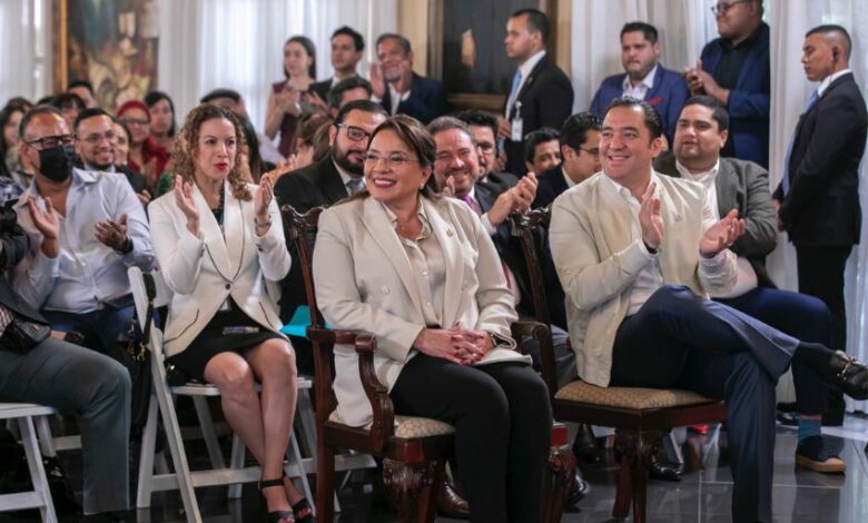 Mandataria Xiomara Castro entregará este jueves premios periodísticos “Mártires de la Resistencia”