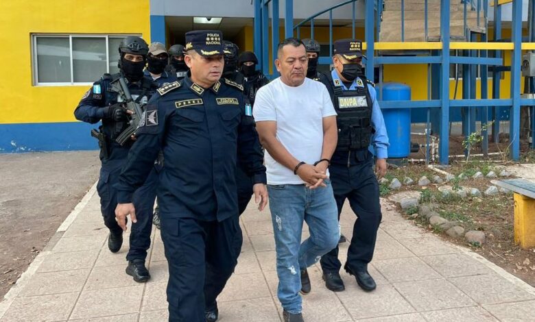 Trasladan hacia la CSJ a alias  "El Burro" solicitado en extradición por EE.UU.