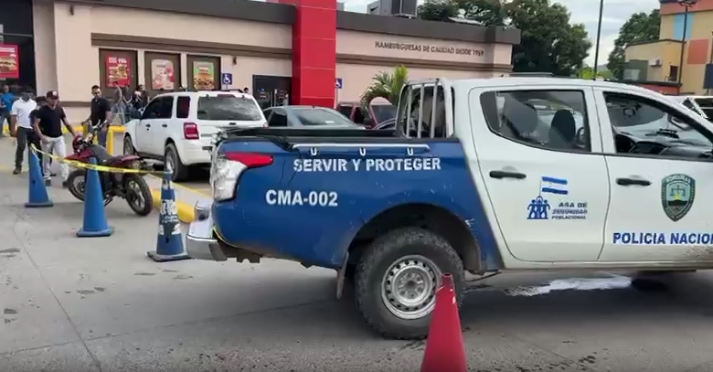 Asesinan a prestamista en centro comercial de Villanueva, Cortés (VIDEO)