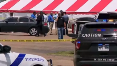 Tres muertos y diez heridos en un tiroteo en una tienda de Arkansas, EE. UU.