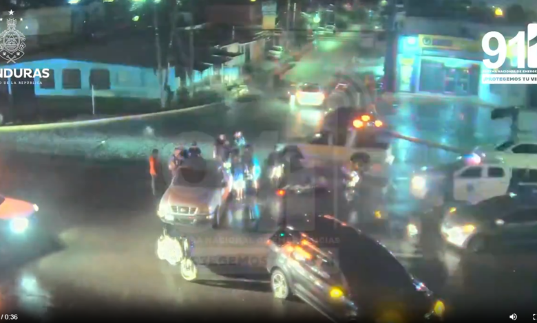 Colisión entre camioneta y motocicleta en SPS captada por cámaras 911(VIDEO)