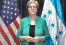 Ana García envía carta a embajadora de EE.UU.