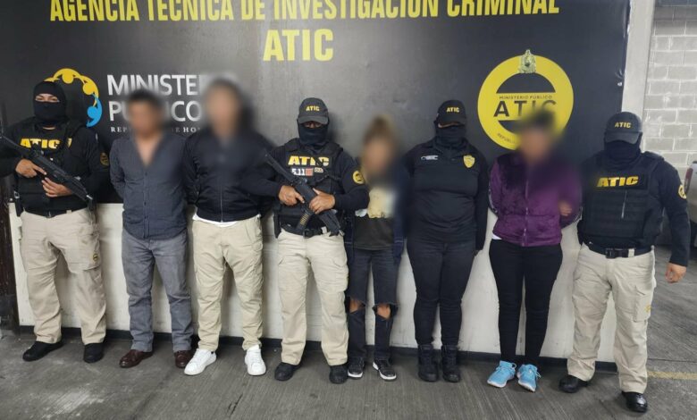 Capturan a cuatro agentes de la Policía por homicidio de joven