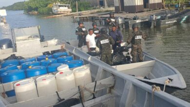 Fuerza Naval intercepta embarcación con 500 kg de droga en el Caribe hondureño