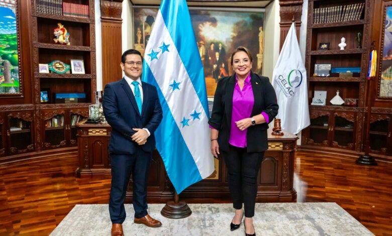 Presidenta Castro juramenta a Wilmer Javier Fernández como ministro de Trabajo