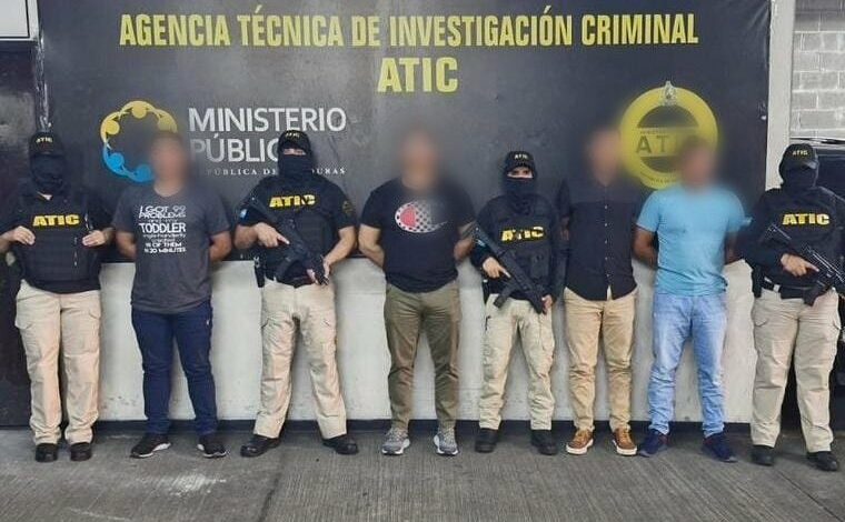 Detención judicial contra cuatro policías por retener a ciudadano y quitarle 10 mil lempiras