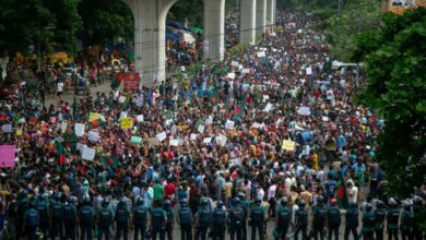 Dimite la primera ministra de Bangladesh y abandona el país tras las protestas