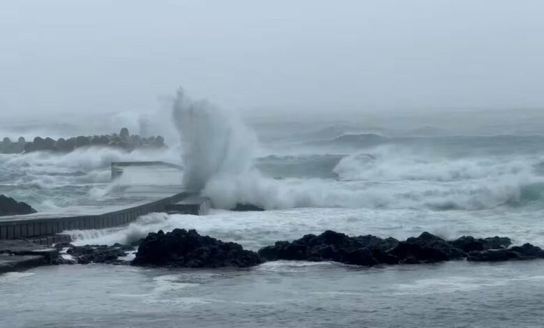 Japón en alerta meteorológica por llegada de poderoso tifón