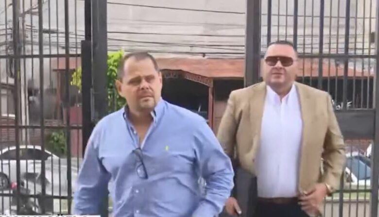 Expolicía Víctor López se presenta ante el MP por ser mencionado en juicio de JOH