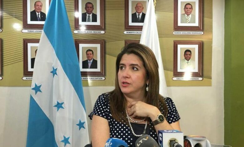 Presidenta del CNE denuncia intimidación y violencia tras su elección