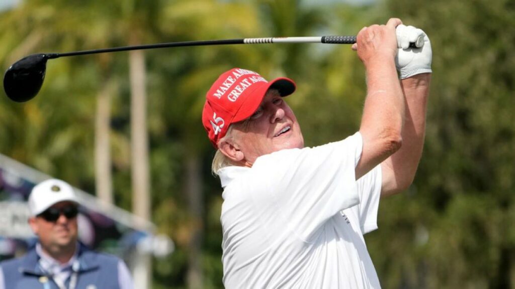 Reportan un tiroteo en el club de golf de Donald Trump