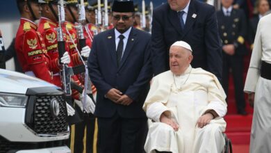 El Papa llega a Indonesia, el país con más musulmanes del mundo