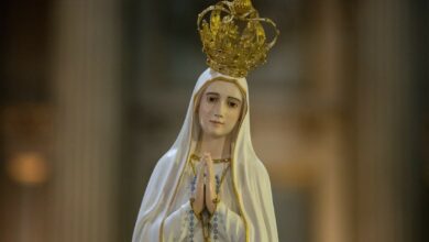 Fieles claman por la paz en la peregrinación de octubre a la Virgen de Fátima