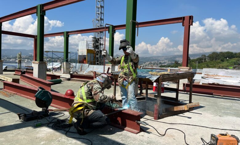 Avanza la construcción y remodelación de la Unidad de Recién Nacidos del Materno