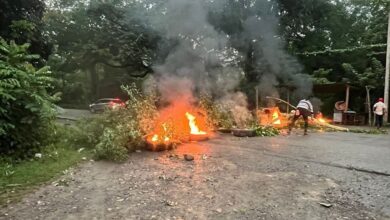 Pobladores de Colón bloquean vías en protesta contra decreto que prohíbe la portación de armas