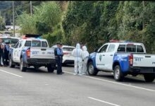 Hallan dos cadáveres en un vehículo abandonado en la carretera al norte del país