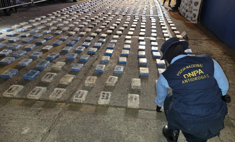 Policía Nacional decomisa 538 kilos de cocaína en operación antidrogas en Colón