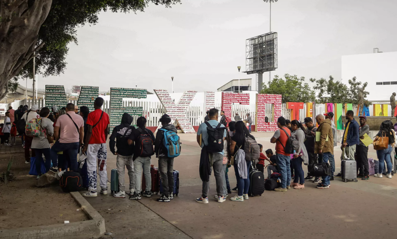 Preocupación en la frontera de México ante posibles restricciones de visas laborales por Trump