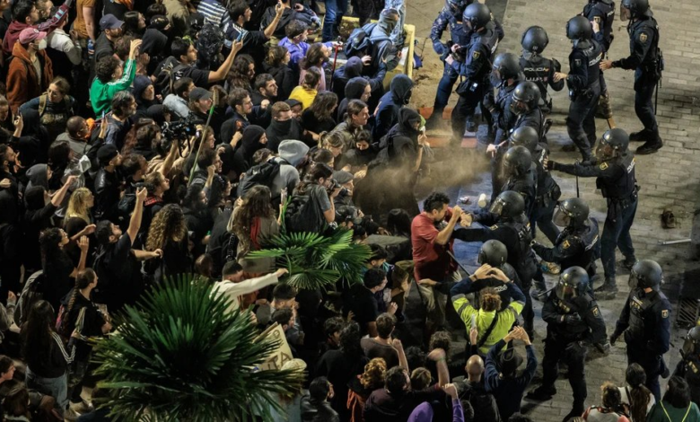 Protestas en Valencia dejan 39 policías heridos y cuatro detenidos