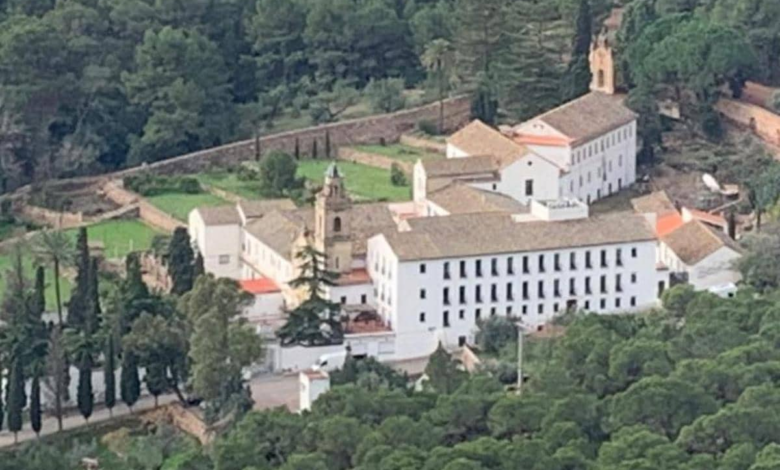 Un hombre ataca a siete monjes en un monasterio en Valencia tras declarar ser Jesucristo