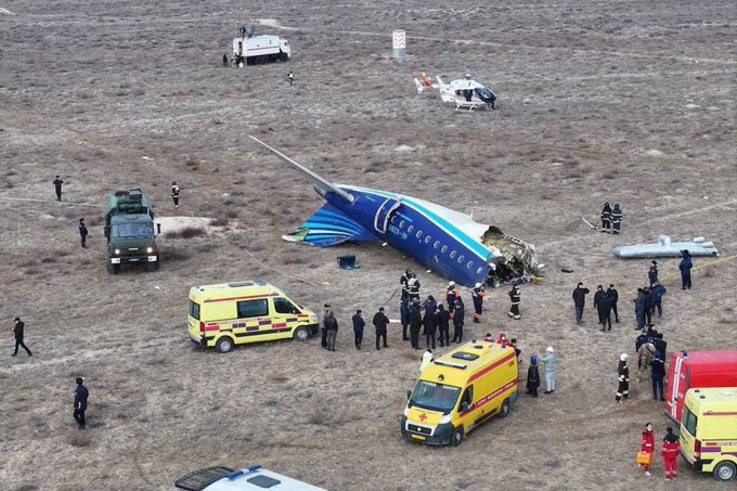 Tragedia aérea en Kazajistán: más de 30 muertos en accidente de avión azerbaiyano